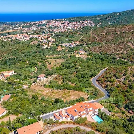 Apartament Suono Del Blu Nel Con Piscina A *
