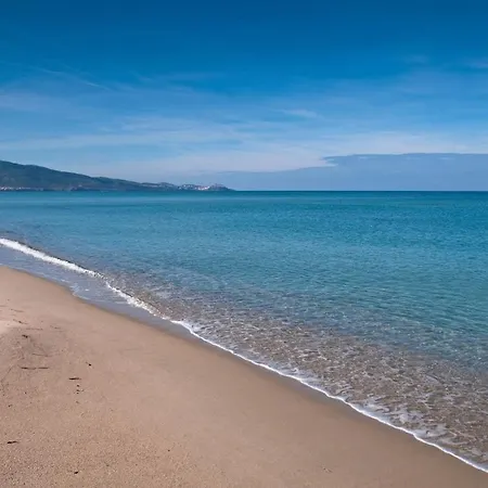 Suono Del Blu Nel Con Piscina A Badesi